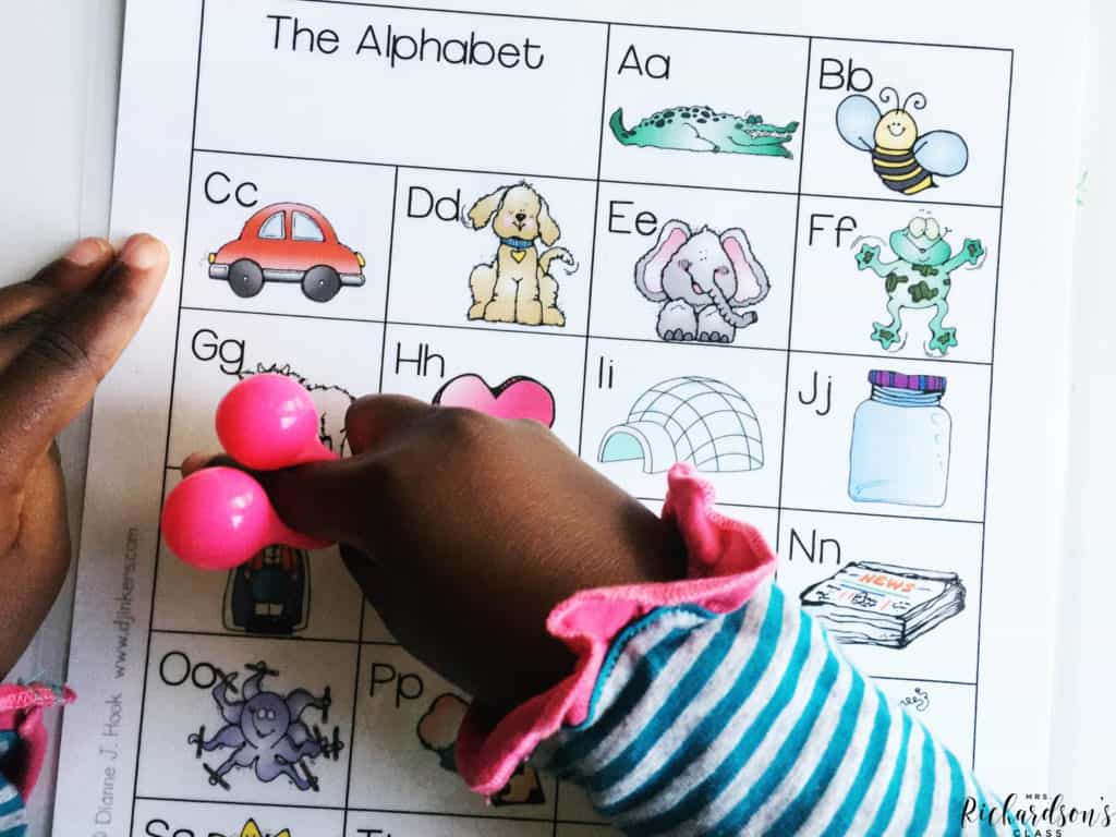 Grab this free alphabet chart printable to practice letter names and letter sounds. The pictures are a great support as you work on letter recognition for kindergarten and preschool! 